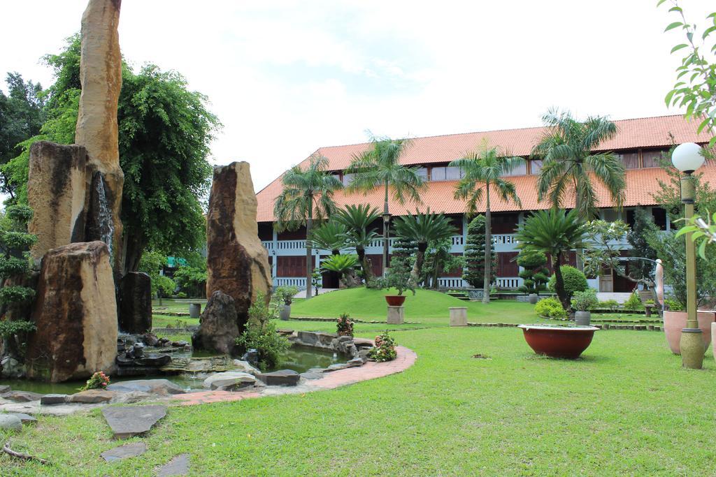 Saigon Park Resort Thuan An Eksteriør billede